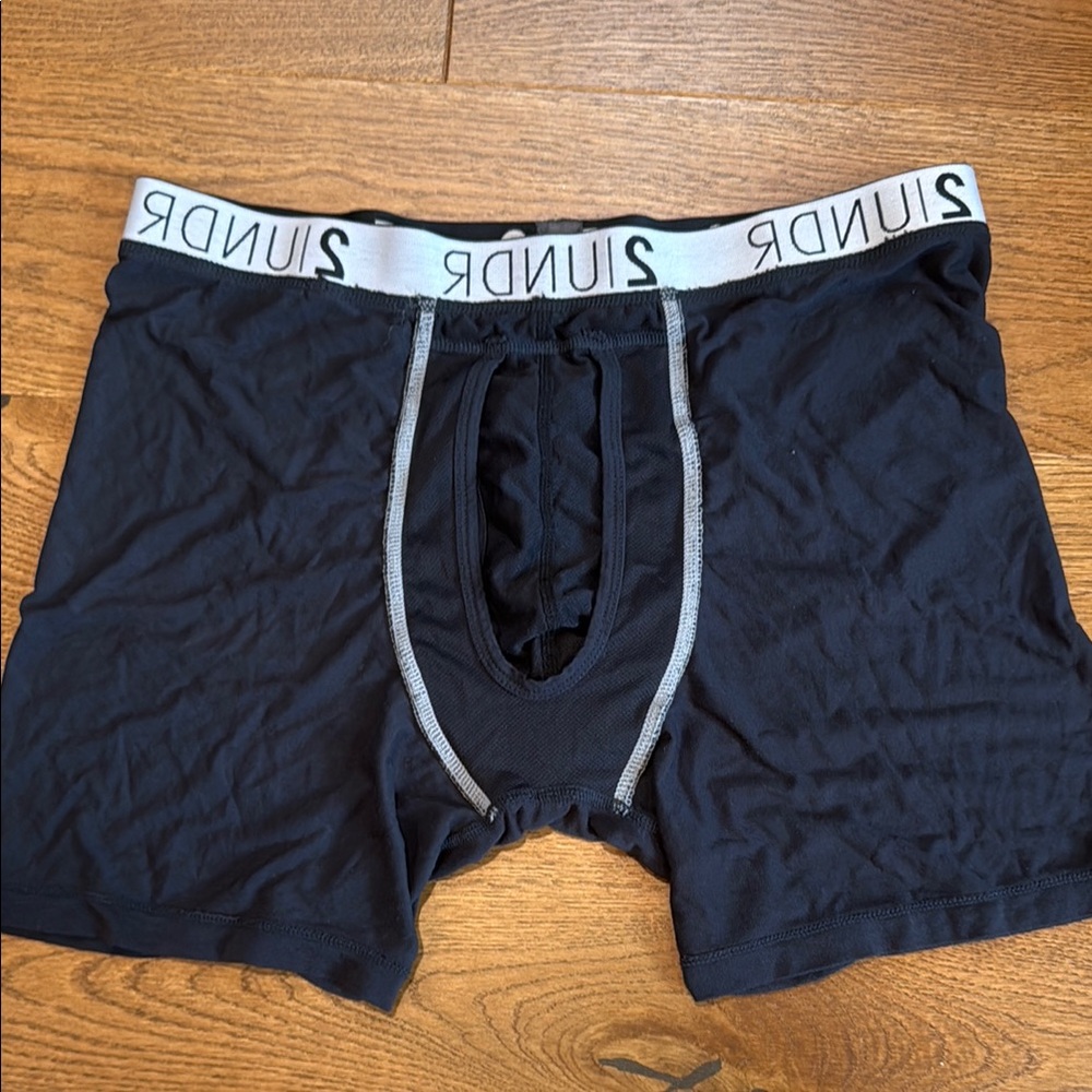 2 | UNDR Men's Black Boxer Briefs - Picture 3 of 4